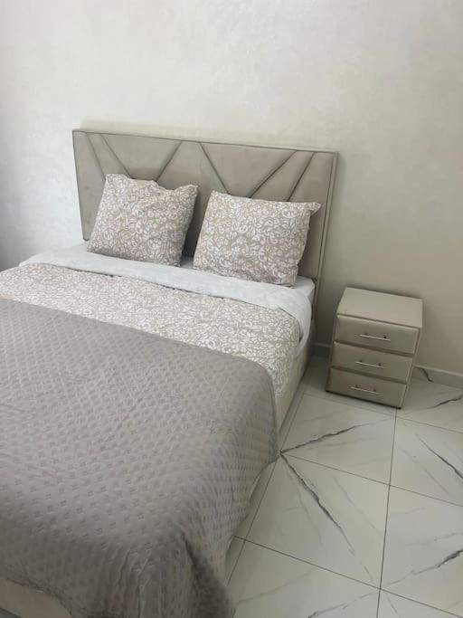 Appartement Centre 600M Plage Tanger Buitenkant foto