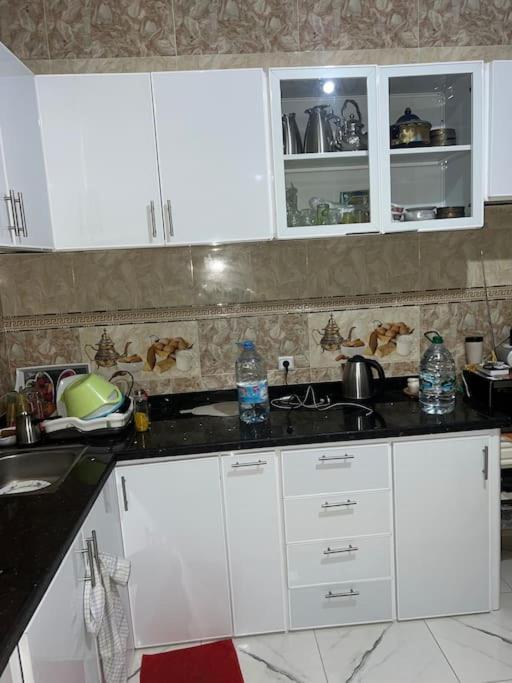 Appartement Centre 600M Plage Tanger Buitenkant foto